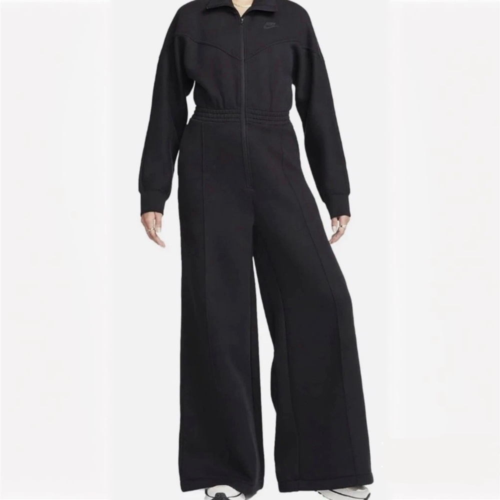 Nike Women's Sportswear Tech Fleece Windrunner Jumpsuit